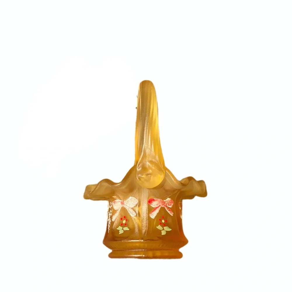 VINTAGE FENTON AMBER GLASS CHRISTMAS BOWS & HOLLY MINI BASKET